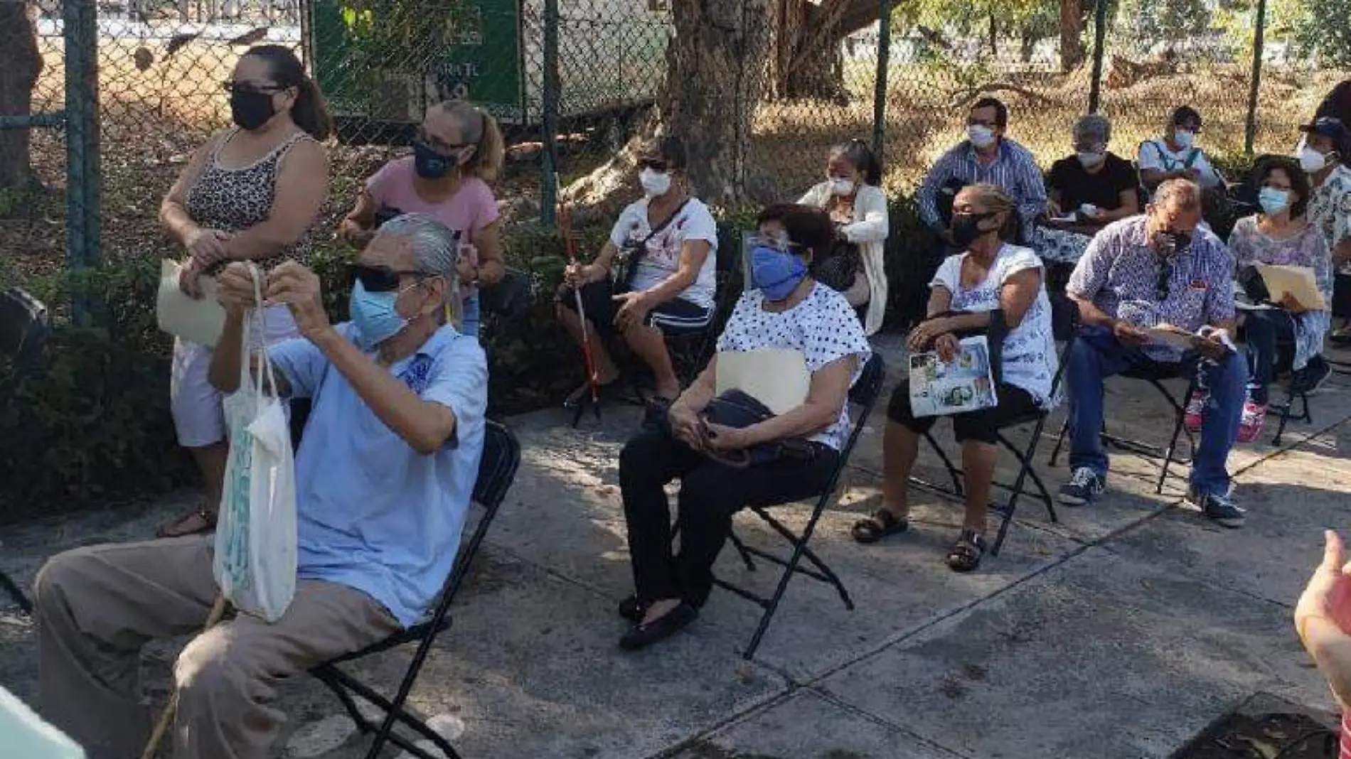 Acapulco vacunación de adultos mayores